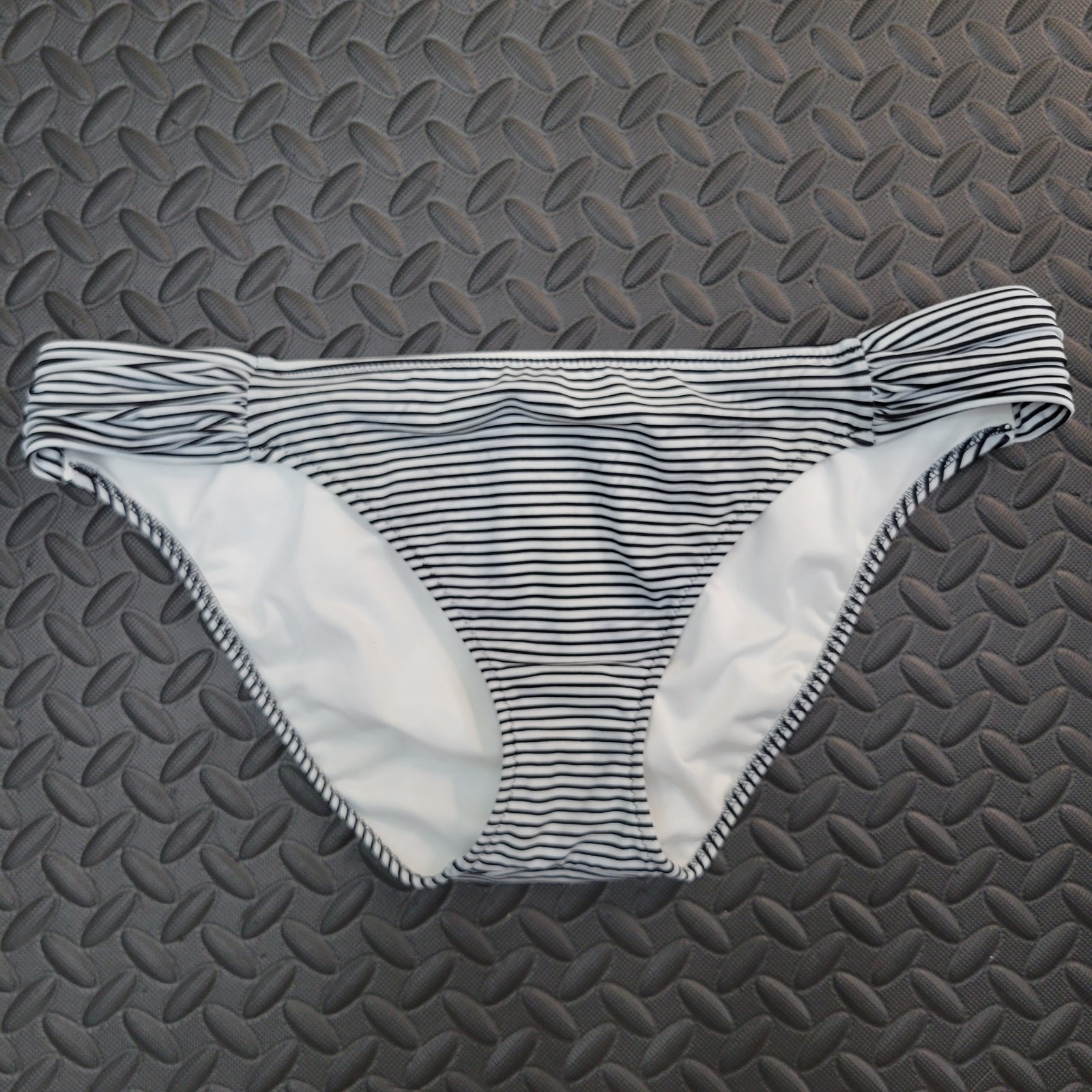 Victoria’s Secret Bikini Bottom Large Nautical Stripe Ruched Side Vacation Beach