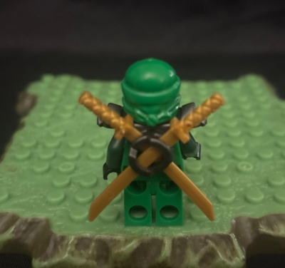LEGO Ninjago Lloyd ZX Minifigure with 2 golden swords green ninja