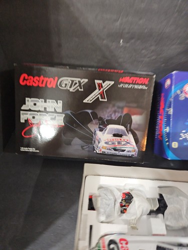 Action 2001 John Force 1:24 Castrol GTX Limited Edition NHRA Funny Car 1 of 6504 - Picture 5 of 9