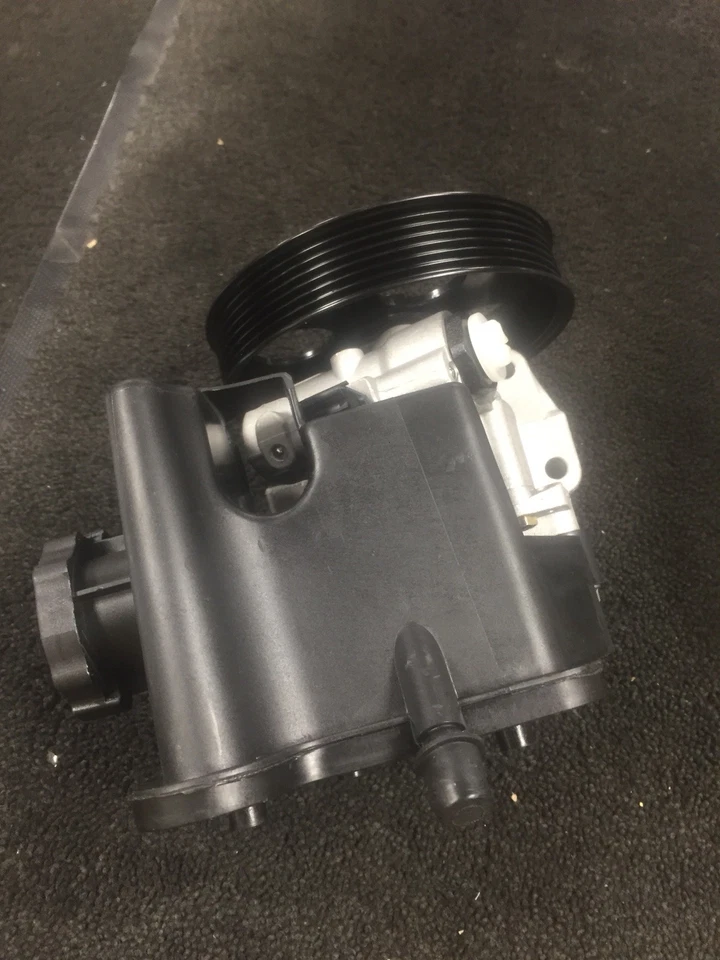 POWER STEERING PUMP FOR MERCEDES-BENZ CLK C-Class SLK CLK COUPE CONVERTIBLE - Image 2 of 4