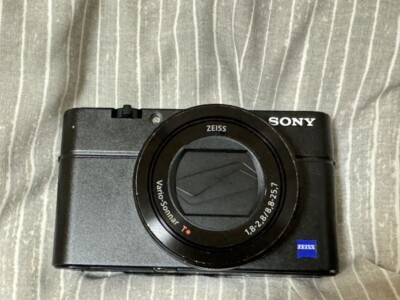 中身新品・外観中古☆SONY RX100 Ⅲ☆DSC-RX100M3☆1年保証② Sony DSC-RX100 III 20.1 MP Digital SLR Camera RX100M3 Black