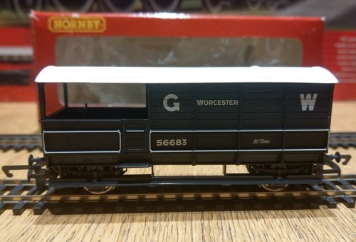 Hornby R6077A GWR 20 Tonnen gebremster Van - 56683 Worcester - kostenlose Lieferung | Zustand: Used