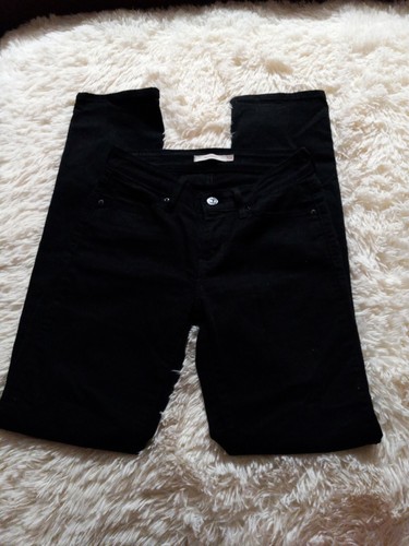 Levis Women's 714 Straight Leg Stretch 