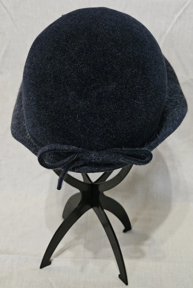 Vintage 1950s Navy Wool Felt Hat By O'Neil's Akron - Image 2 of 4