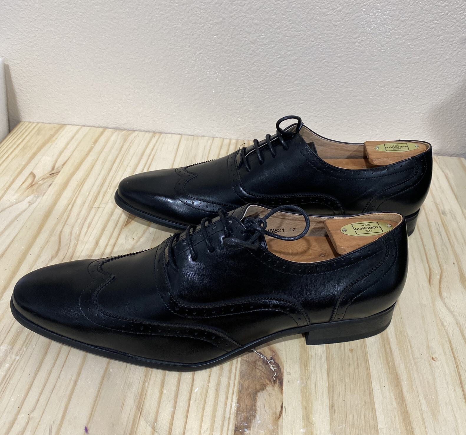 SAOLA Scarpe eleganti da uomo firmate Uv Wingtip nere taglia 12 nuove senza scatola