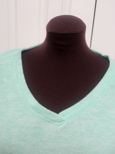 Made for life light blue fleece V neck long sleeves sweatshirt size XL - Picture 4 of 5