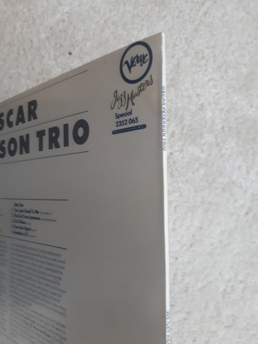 OSCAR PETERSON TRIO - We Get Requests - Vinyl LP *Verve 2352 065* Mint condition - Picture 9 of 10