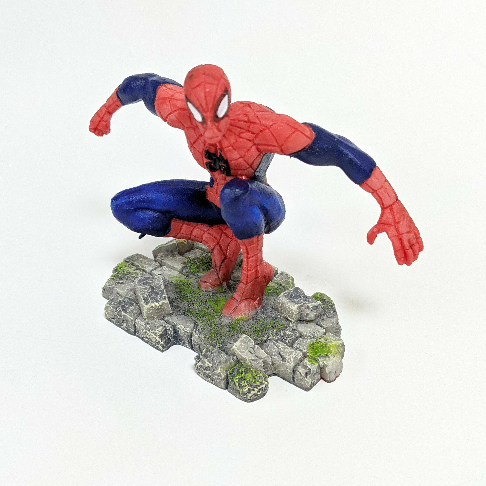 Aquarium Ornament Decoration Crouching Arachnid Spider Man Fish Tank Hide #MS671