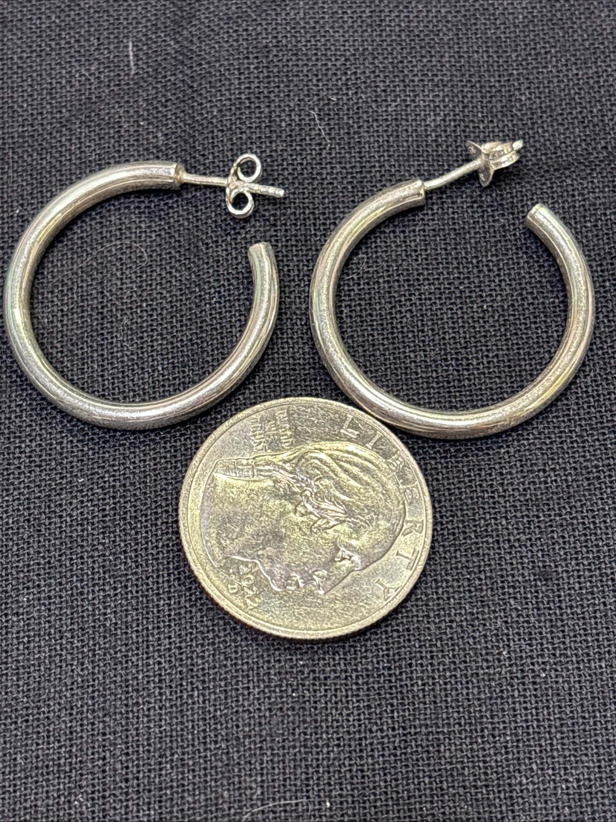 Acid tested 925 Sterling Silver Vintage 1.5” Hoop Earrings