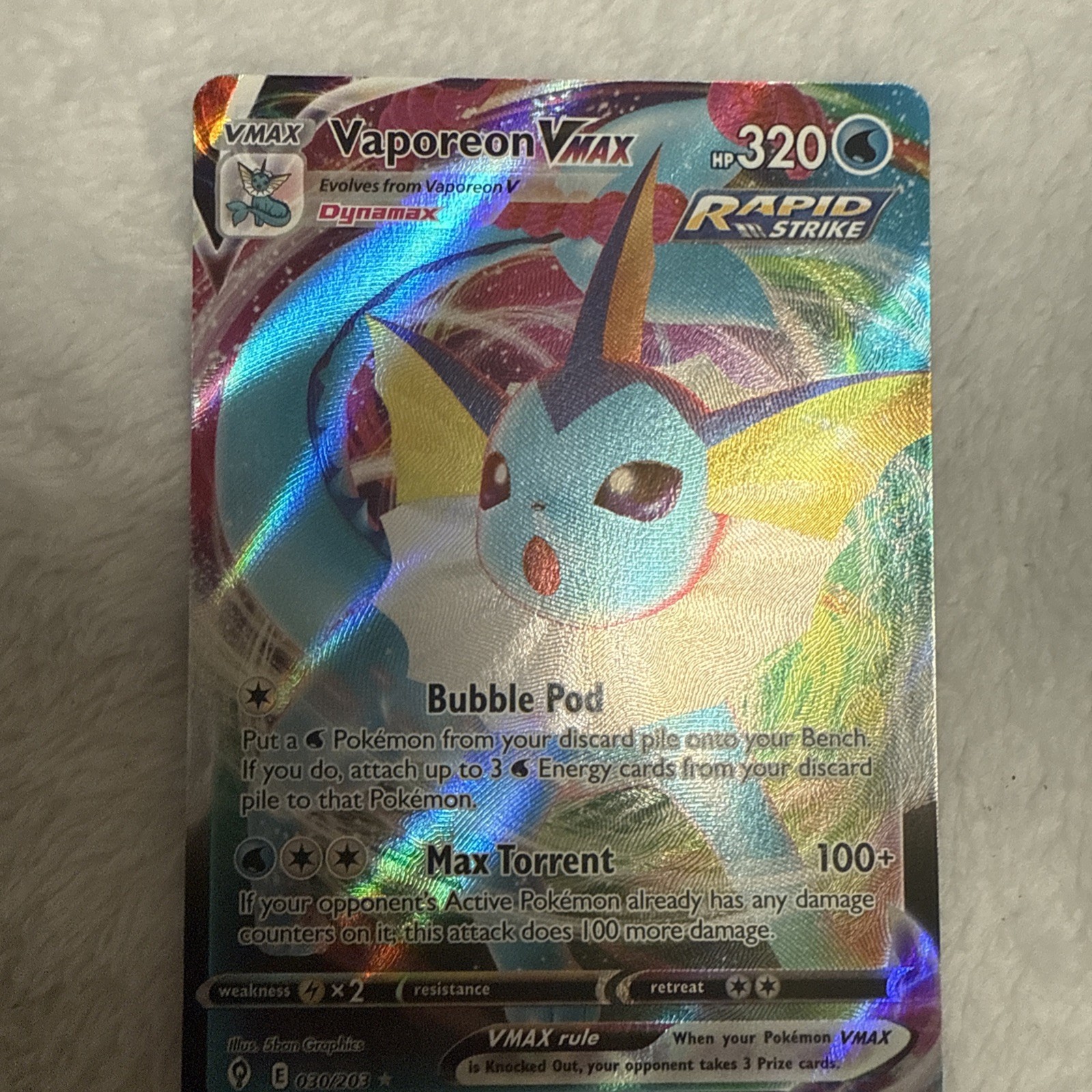 Vaporeon VMAX 030/203SWSH07: Evolving Skies Holo Full Art Near Mint Condition