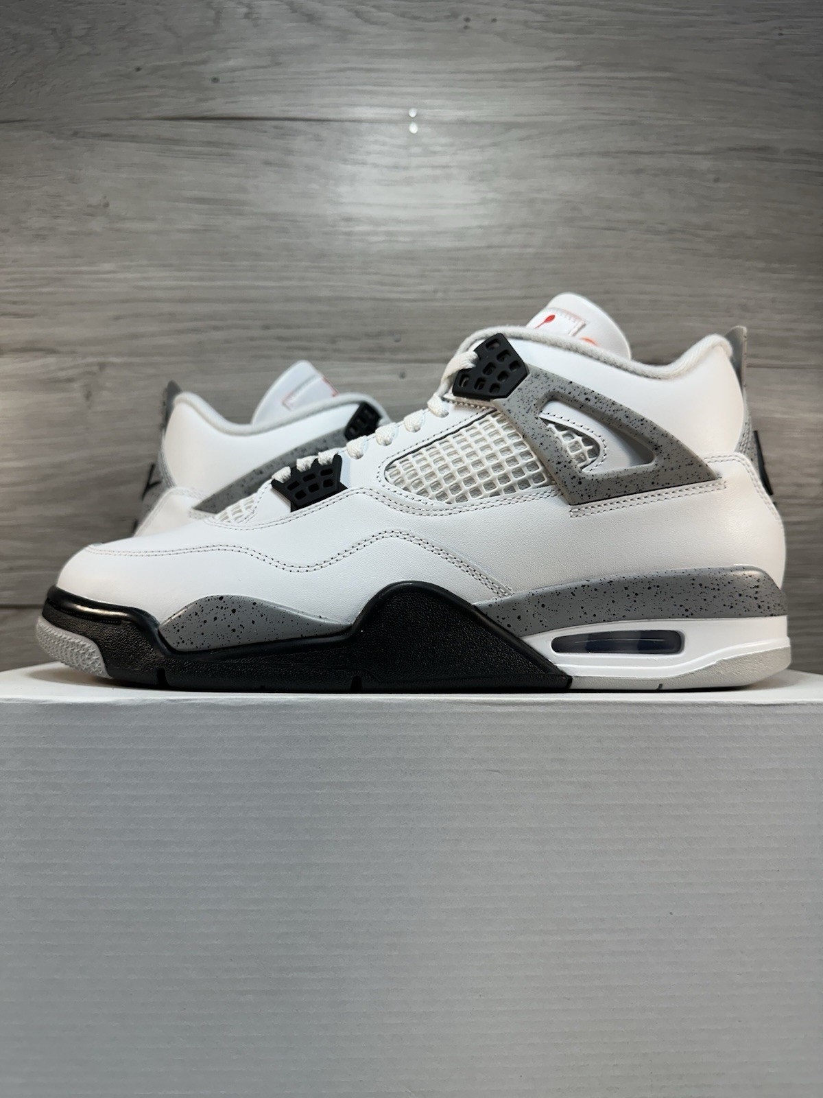 Air Jordan 4 Retro OG White Cement 2025 - Size 10.5