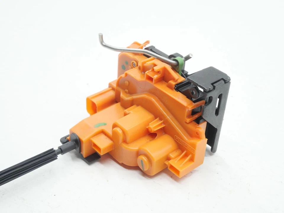 Atuador de trava de porta lateral esquerda driver dianteiro 2015-2022 Ram ProMaster City fabricante de equipamento original - Imagem 4 de 4