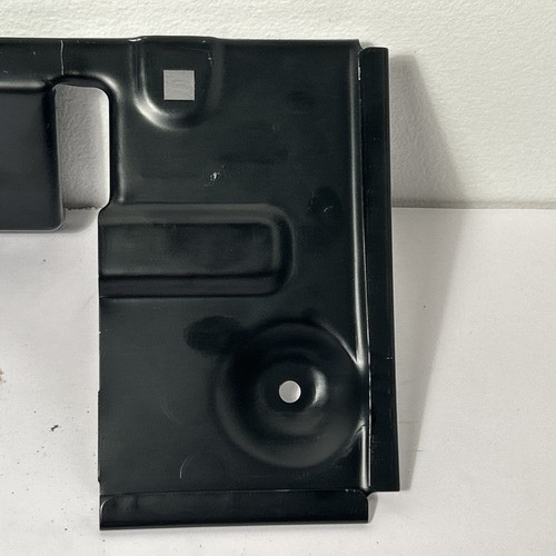 1982-1988 Gm A Body NOS Front License Plate Holder Bracket Mount GM 25500352 - Picture 5 of 11