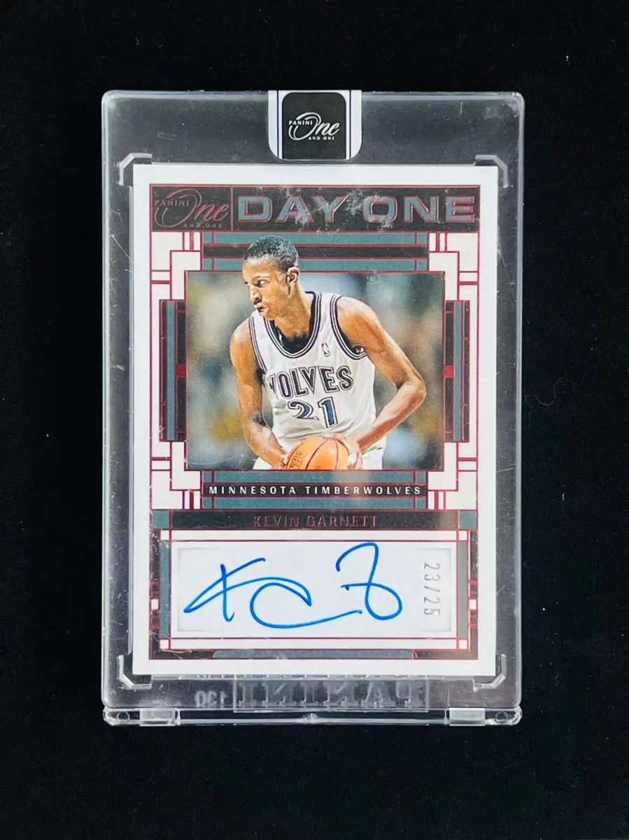 Kevin Garnett Basketball Original Autographed Sports Trading Cards