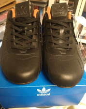 Adidas  Adi Racer Low GOODYEAR / schwarz  -Neuzustand- ungetragen  Gr 45 /UK 11