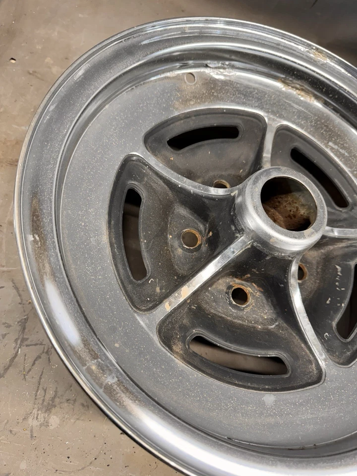 1966-1970 Buick Riviera GS 15"x6" fábrica 5 raios rodas cromadas jantes de rali fabricante de equipamento original 2 - Imagem 2 de 4