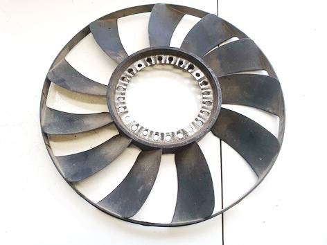 Volkswagen Passat 2001 Fan Blade 058121301b, Genuine #2619076-13