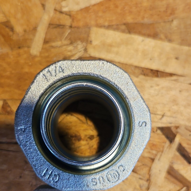 3 Crouse-Hinds LT400 1-1/4" Liquid Tight Straight Connector Metal Ground Lug