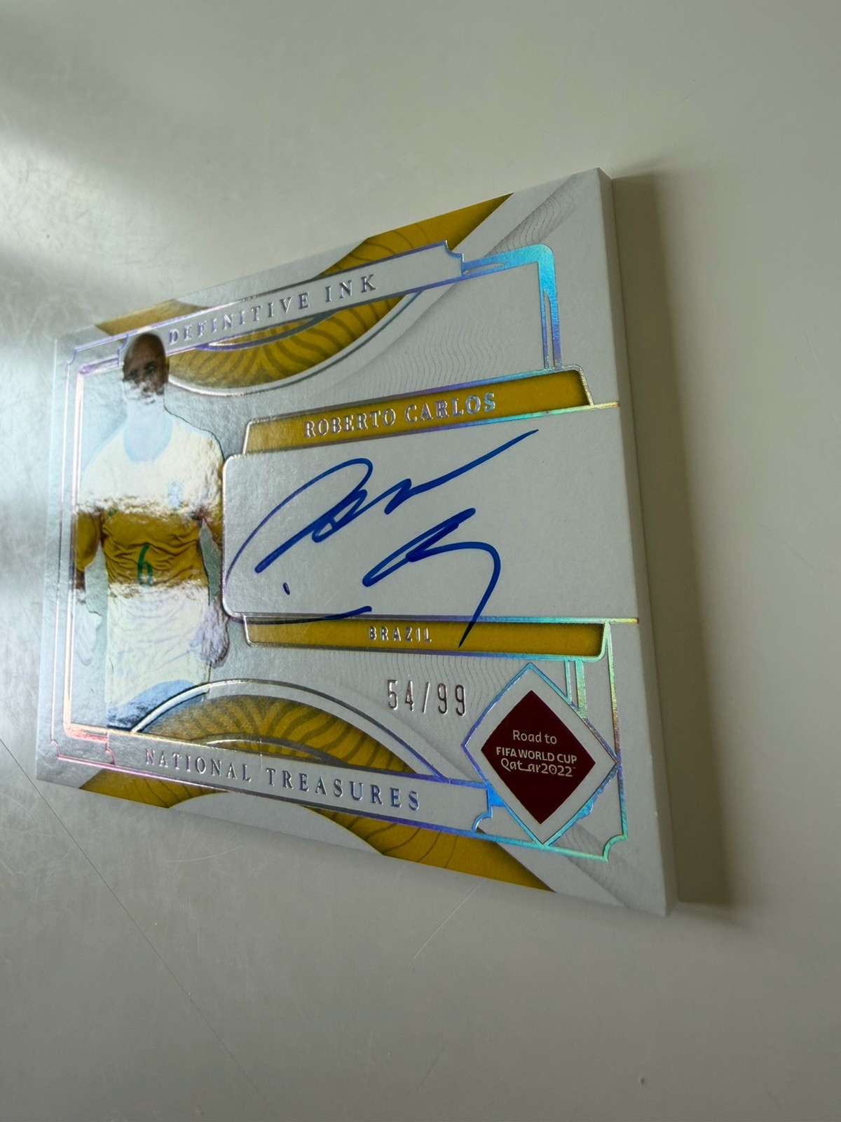 2022-23 Panini National Treasures World Cup Roberto Carlos Definitive Auto / 99 view 4