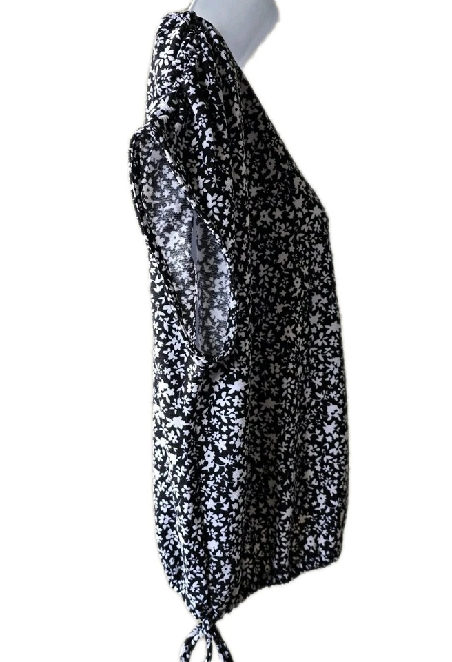 Blusa para mujer MICHAEL Kors floral-P manga corta negra/blanca cintura ajustada M nueva con etiquetas Foto 2 de 4