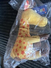 Geoffrey The Giraffe Plushie Stuffed Toys R Us Stuffer Animal New with tags