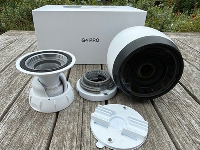 Ubiquiti Unifi Protect UVC-G4-Pro inkl. original Zubehör in OVP