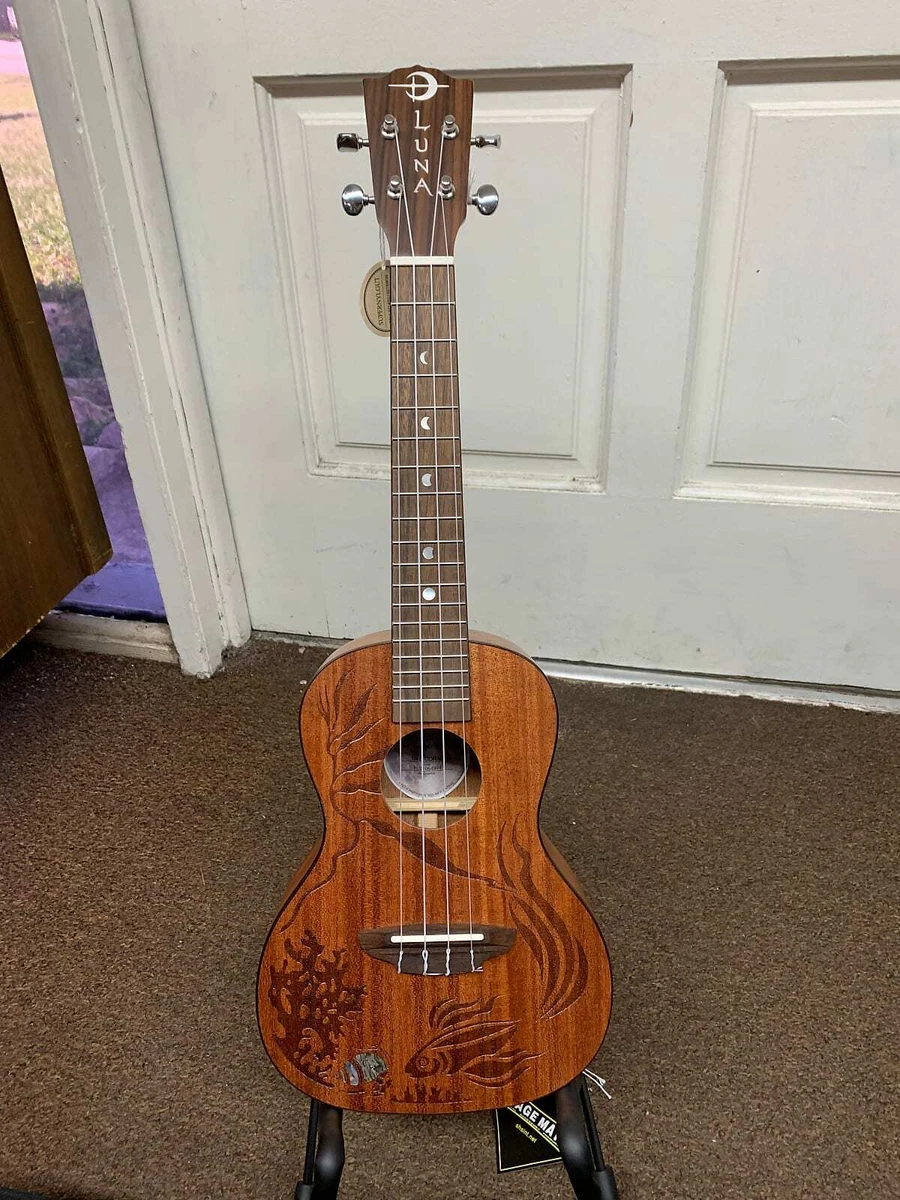 Luna top coral ukulele