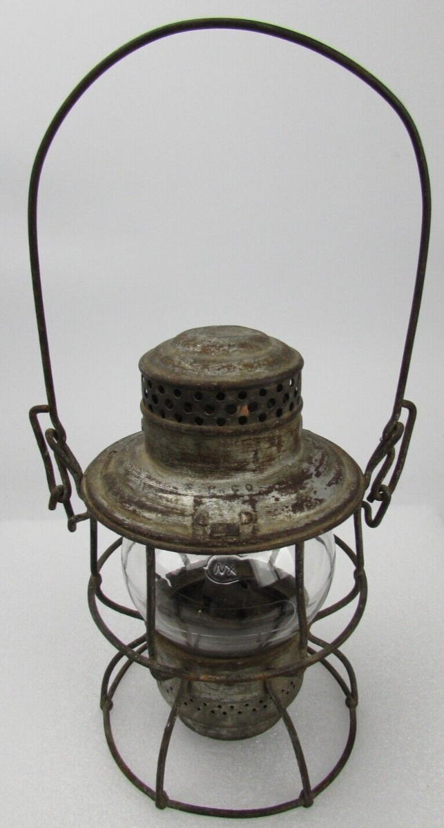 ANTIQUE ADAMS & WESTLAKE CO., S.P. CO. RAILROAD LANTERN WITH ANTIQUE ADAMS & WESTLAKE CO., S.P. CO. RAILROAD LANTERN WITH
