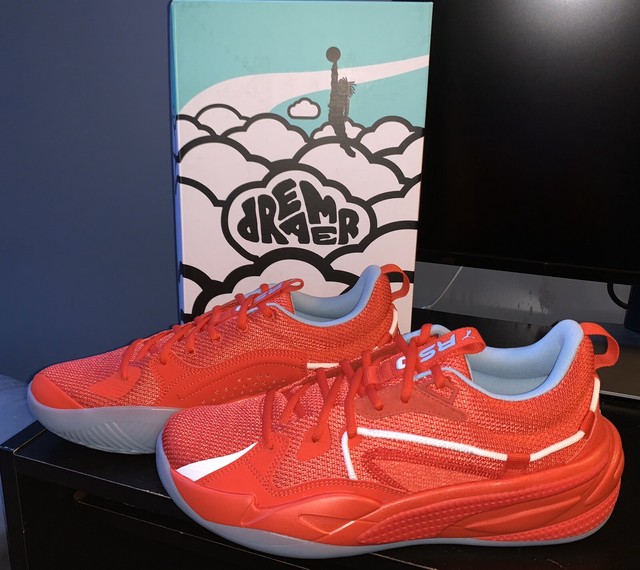 running shoes with low stack height