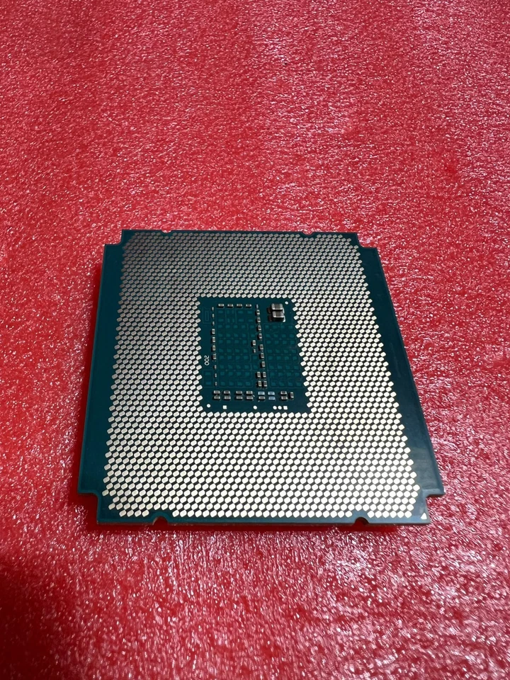 SR1XF Intel XEON E5-2697V3 2.6GHz 14-Core 35MB Processor - Image 2 of 2