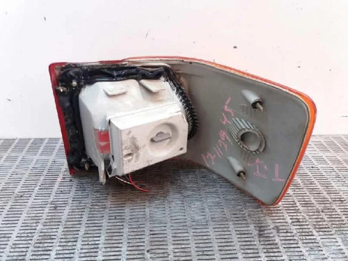 Piloto Trasero Izquierdo para AUDI 80/90 (893) * 1990 1190538 - Imagen 2 de 3