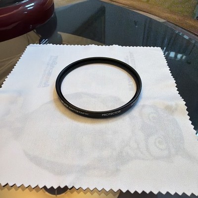 HOYA EVO Antistatic 67mm UV Protector Filter   Clean Glass   No Box