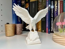 White 3D Printed Eagle Sculpture - Majestic Bird Figurine with Spread Wings