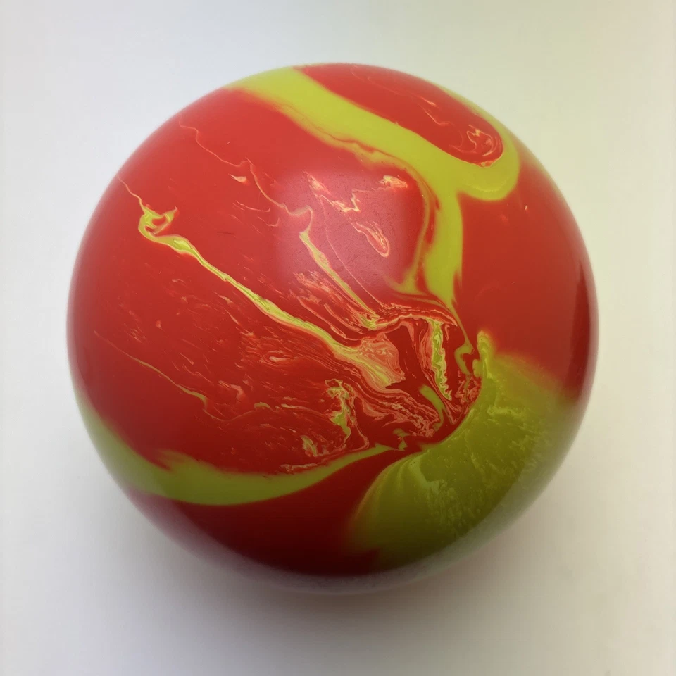 DV8 Rude Dude 保龄球 - 16 磅 - 第一次钻 - 桥有裂纹 - 反应式 — 第 4/4 张图片