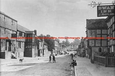 F021623 Homend Street Swan Inn Ledbury Herefordshire GB 1880s