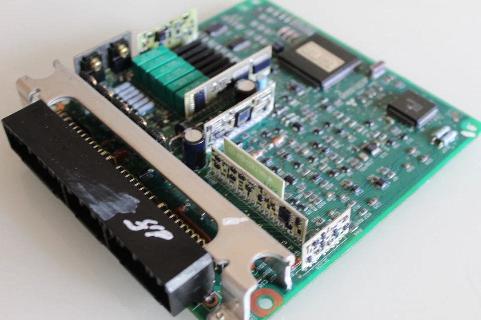 ECU MD159966 REACONDICIONADO para Mitsubishi GTO 3000GT y Dodge Stealth Foto 4 de 4