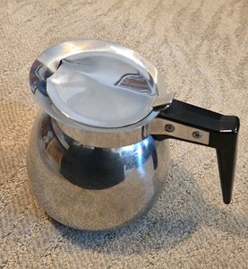 Vollrath 18-8 Stainless Steel Coffee Carafe Hinged Lid 46579