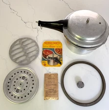 Vintage Mirro-Matic 394M 4 Quart Aluminum Pressure Cooker Canner USA With Rack
