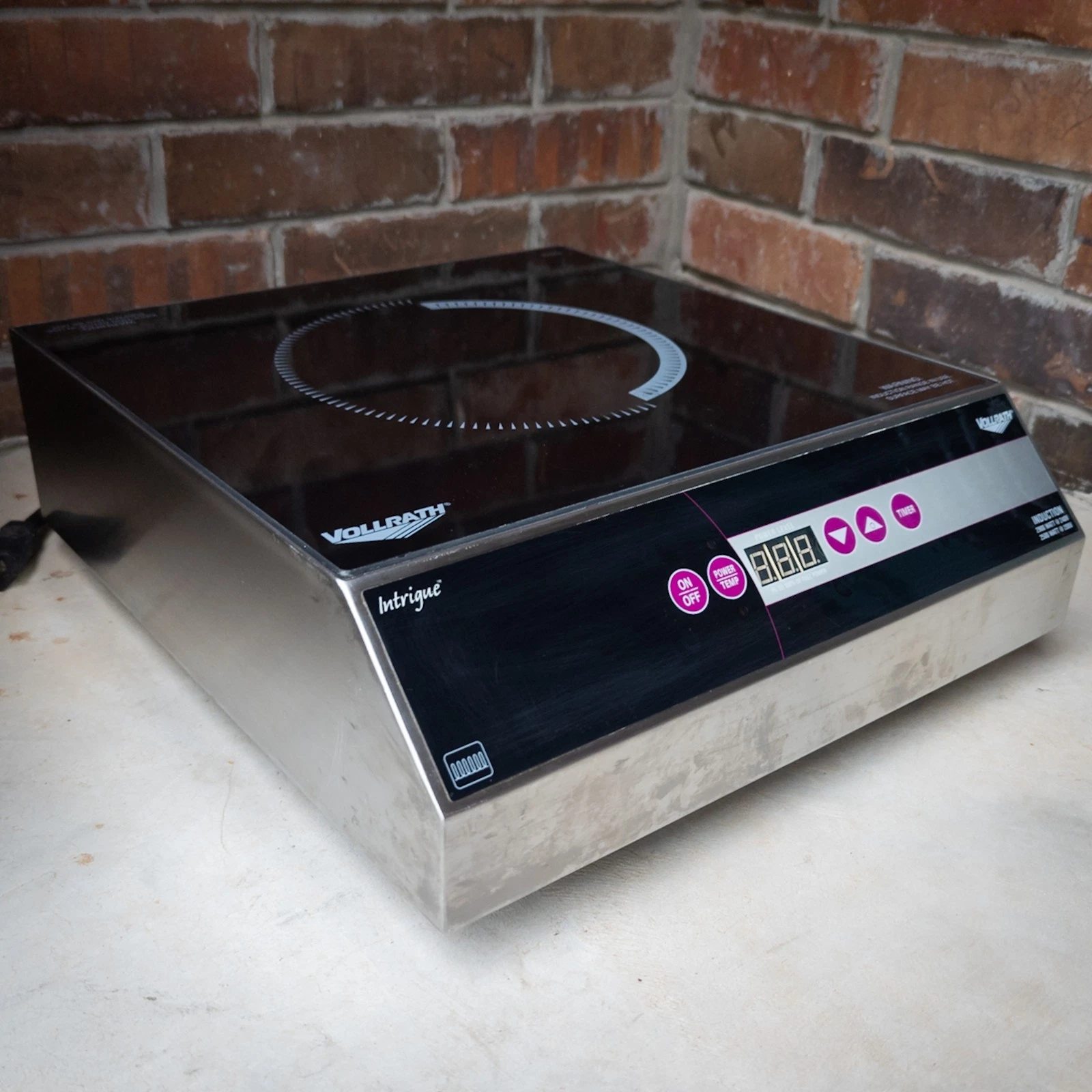 Vollrath Intrigue 2900w Professional Series Countertop Induction Range 69520
Opens in a new window o