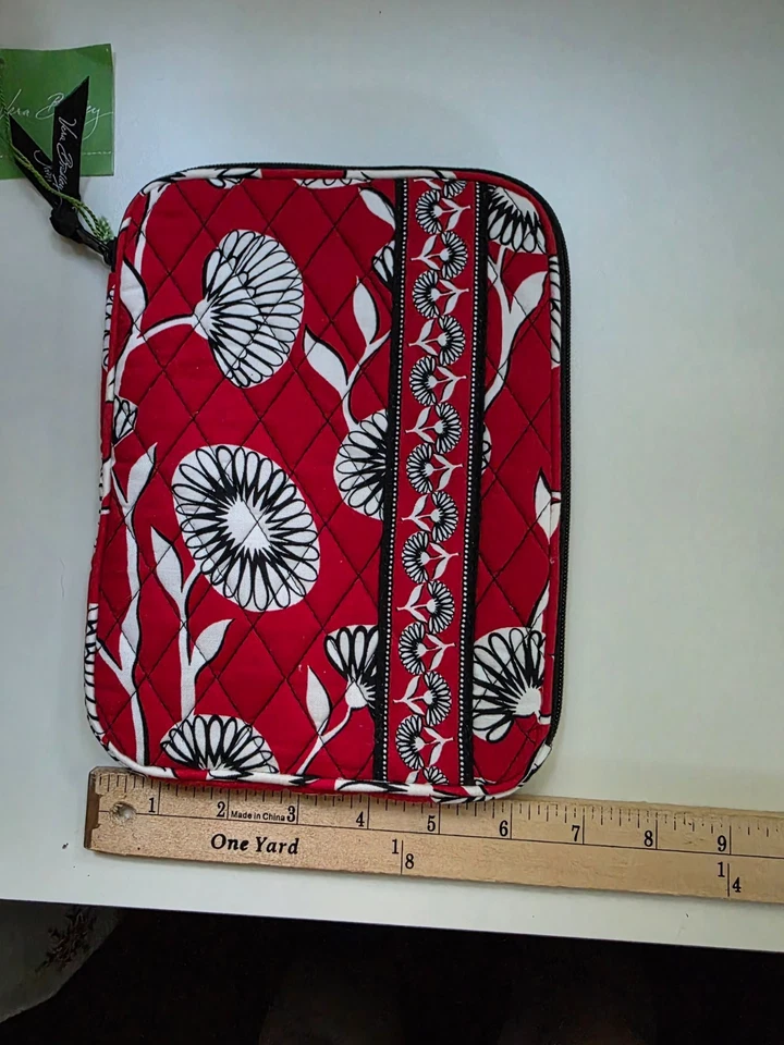 NWT Vera Bradley E-Reader Sleeve in Deco Daisy - Image 2 of 4