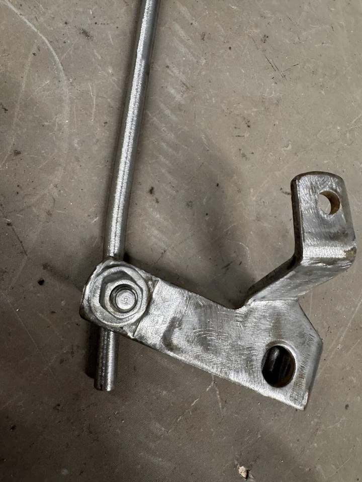 1963-1972 Chevy GMC грузовик муфта переключения передач поворотный кронштейн коробка передач C/K OE - Изображение 3 из 4