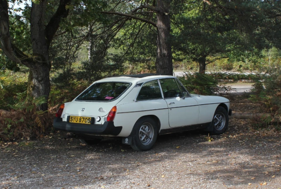 MGB GT 1977 - Image 2 of 4