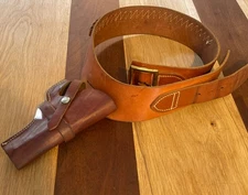 Hunter Co Genuine Leather Cartridge Belt Full-Grain Ammo Medium 158 W/ Holster
