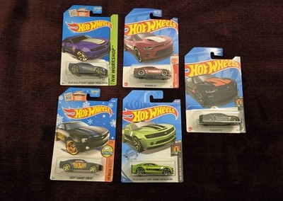  Hotwheels Lot Of 5 '10-18 Camaro SS Treasure Hunt Red Edition Snowflake Card