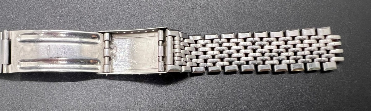 OEM Omega 1037 SS Bracelet – 18mm –570 End Links for Constellation