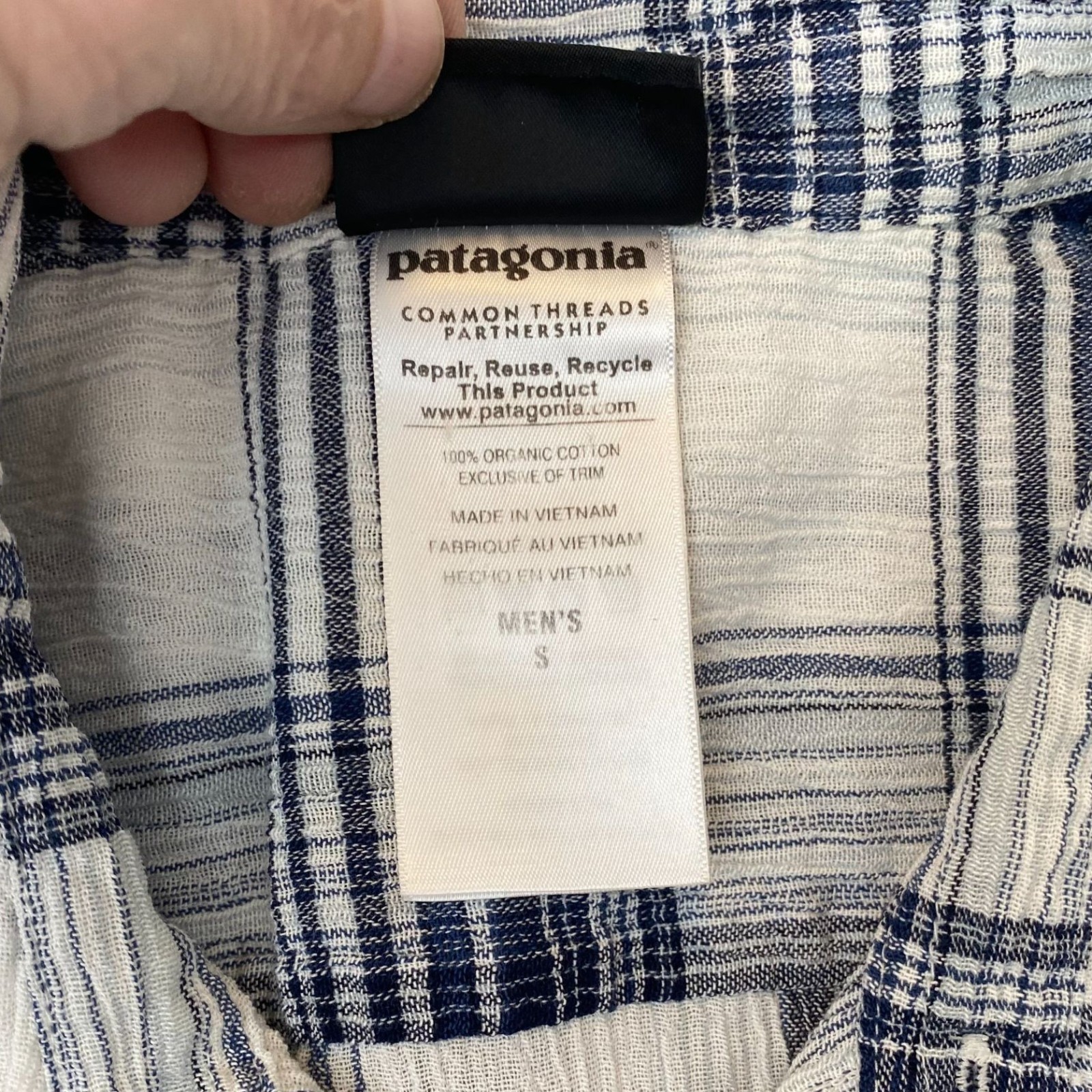 Patagonia Men's Shirt Small Short Sleeve A/C Ventana Navy Plaid Organic Cotton thumbnail 8