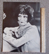 CLARA BOW SMOKING CIGARETTE 10