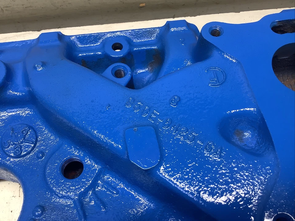 1975-1976 FORD MUSTANG 302CI 2 BBL INTAKE MANIFOLD - 5J11 - Image 3 of 4