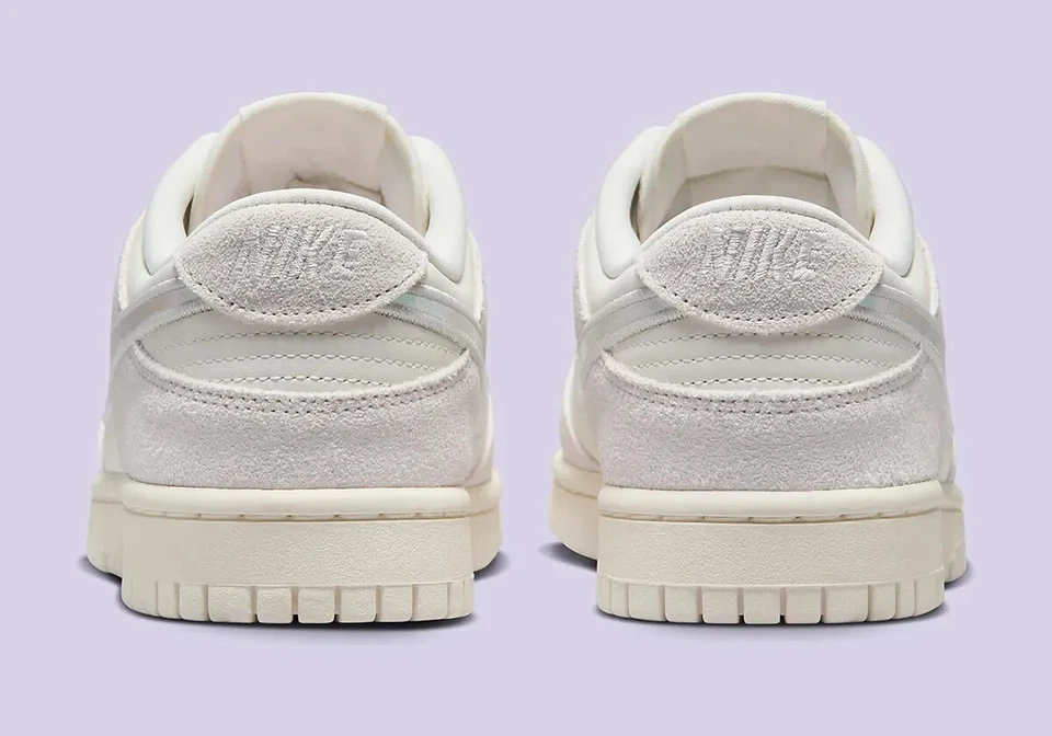 Nike Dunk Zapatos Bajos 'Sail Iridescent Swoosh' HF5074-133 Para Mujer Tallas Nuevos Foto 4 de 4