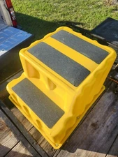 Premier Plastics, 26in W X 30in L X 19in H 2 Step 500 Lbs Cap, Heavy Duty Steps